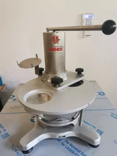 Mainca MH 130 hamburgerhús nyómó gép