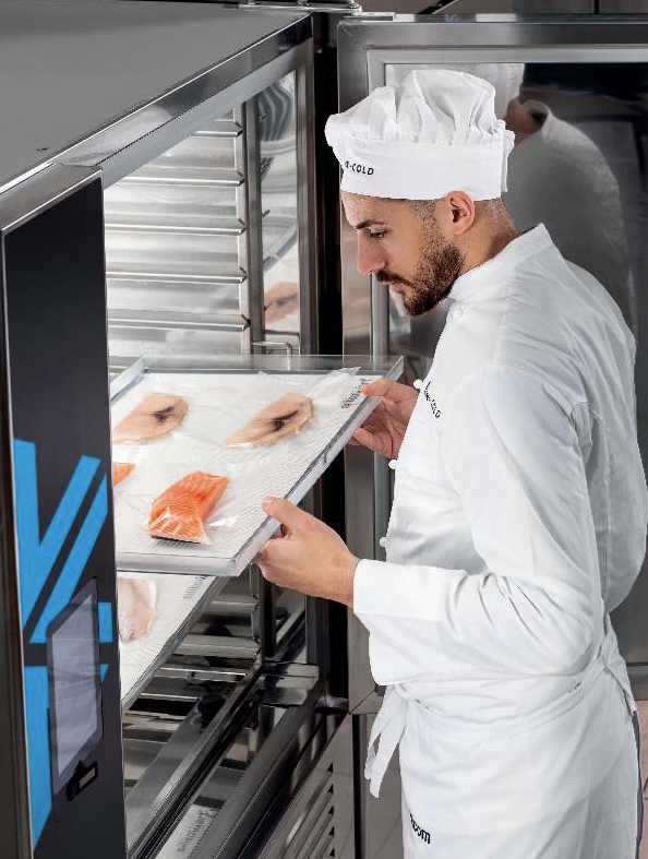 sokkoláshoz tegyük be az élelmiszert a sokkoló hűtőbe